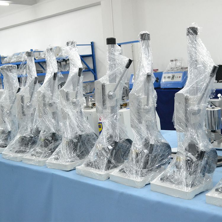 ASTM PS79-96 스냅 버튼 전동 추진 및 당기 검사기